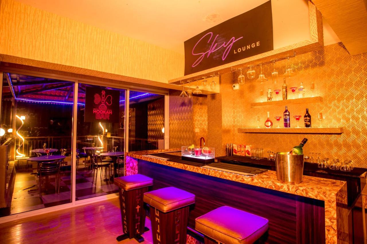 Encore Suites Goa パナジ エクステリア 写真