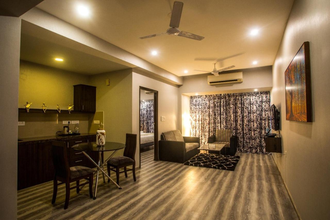 Encore Suites Goa パナジ エクステリア 写真